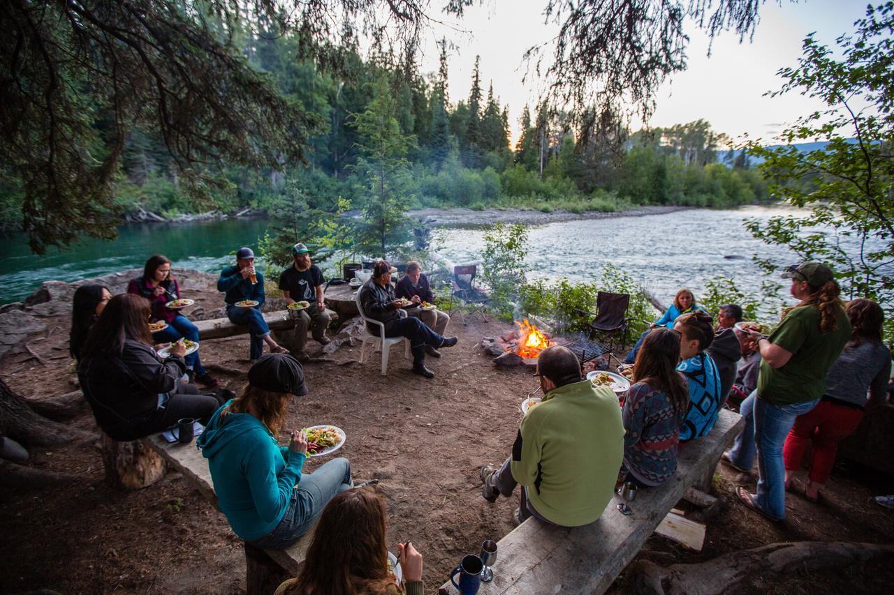 Bear Claw Lodge Kispiox ภายนอก รูปภาพ
