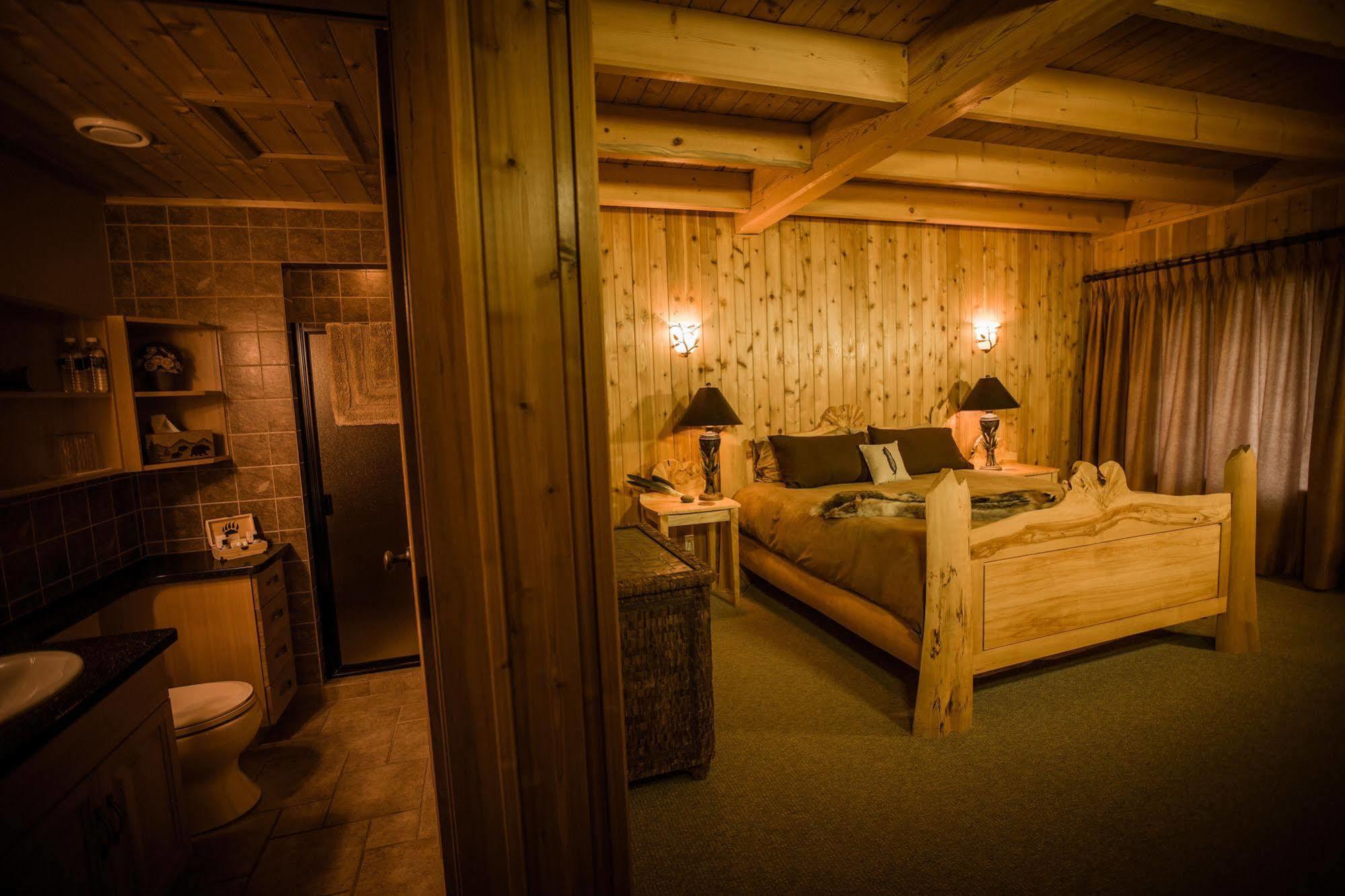 Bear Claw Lodge Kispiox ภายนอก รูปภาพ