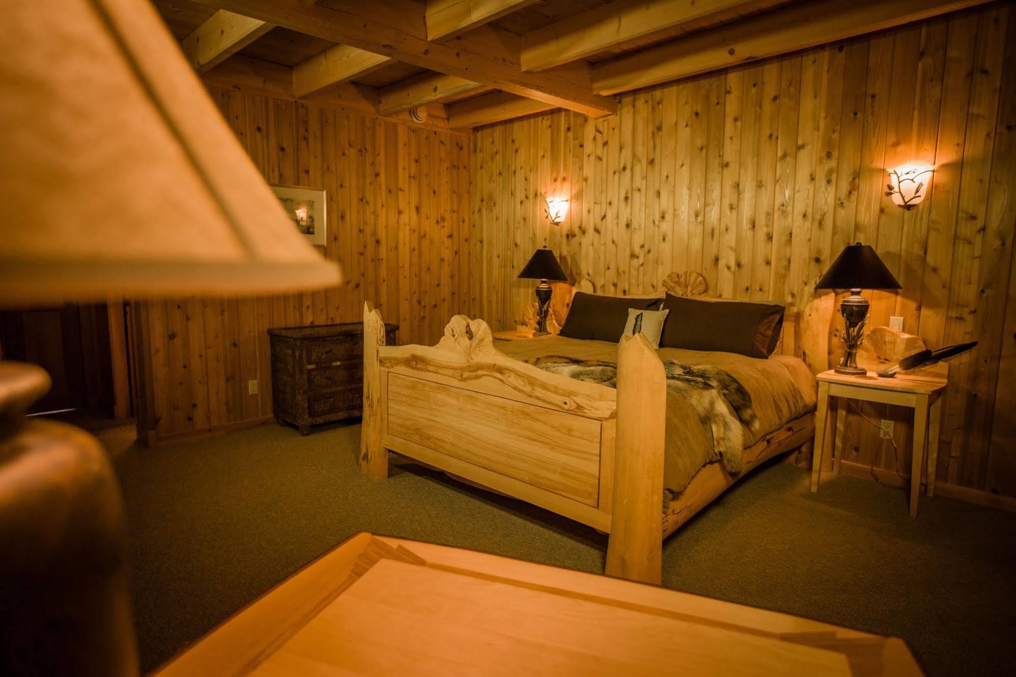 Bear Claw Lodge Kispiox ภายนอก รูปภาพ