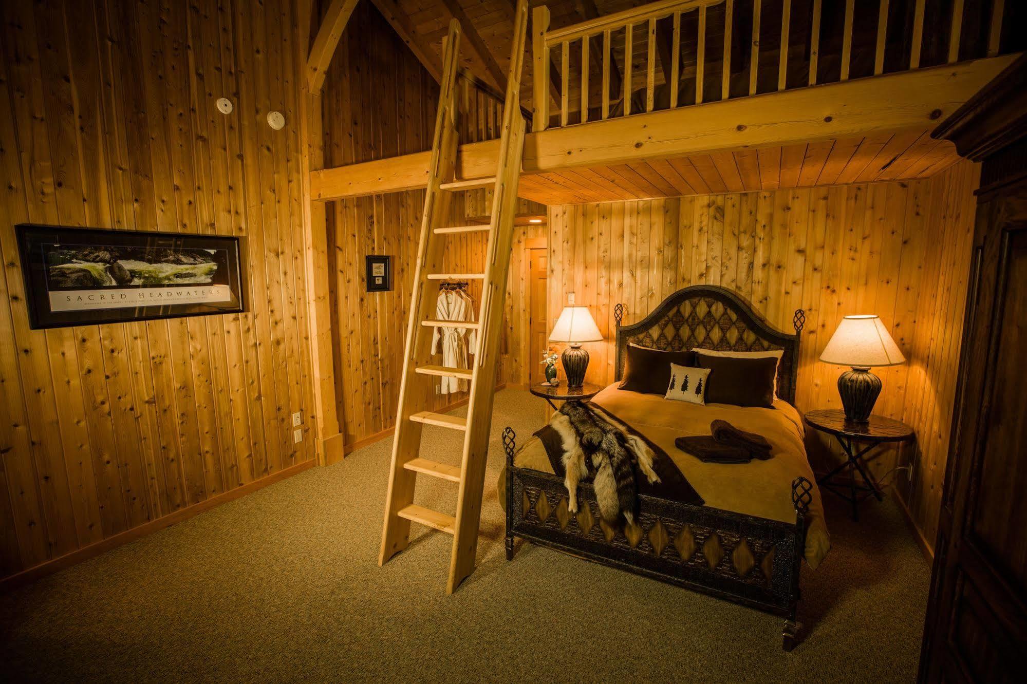 Bear Claw Lodge Kispiox ภายนอก รูปภาพ